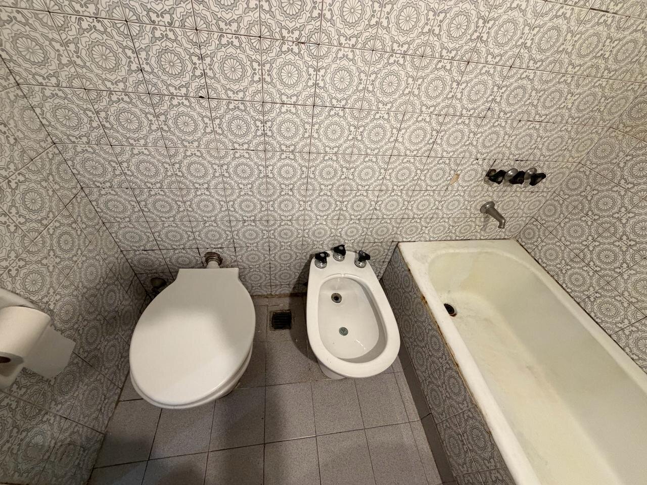 Alquiler departamento de 2 ambientes con patio en el centro de Santos Lugares - 15