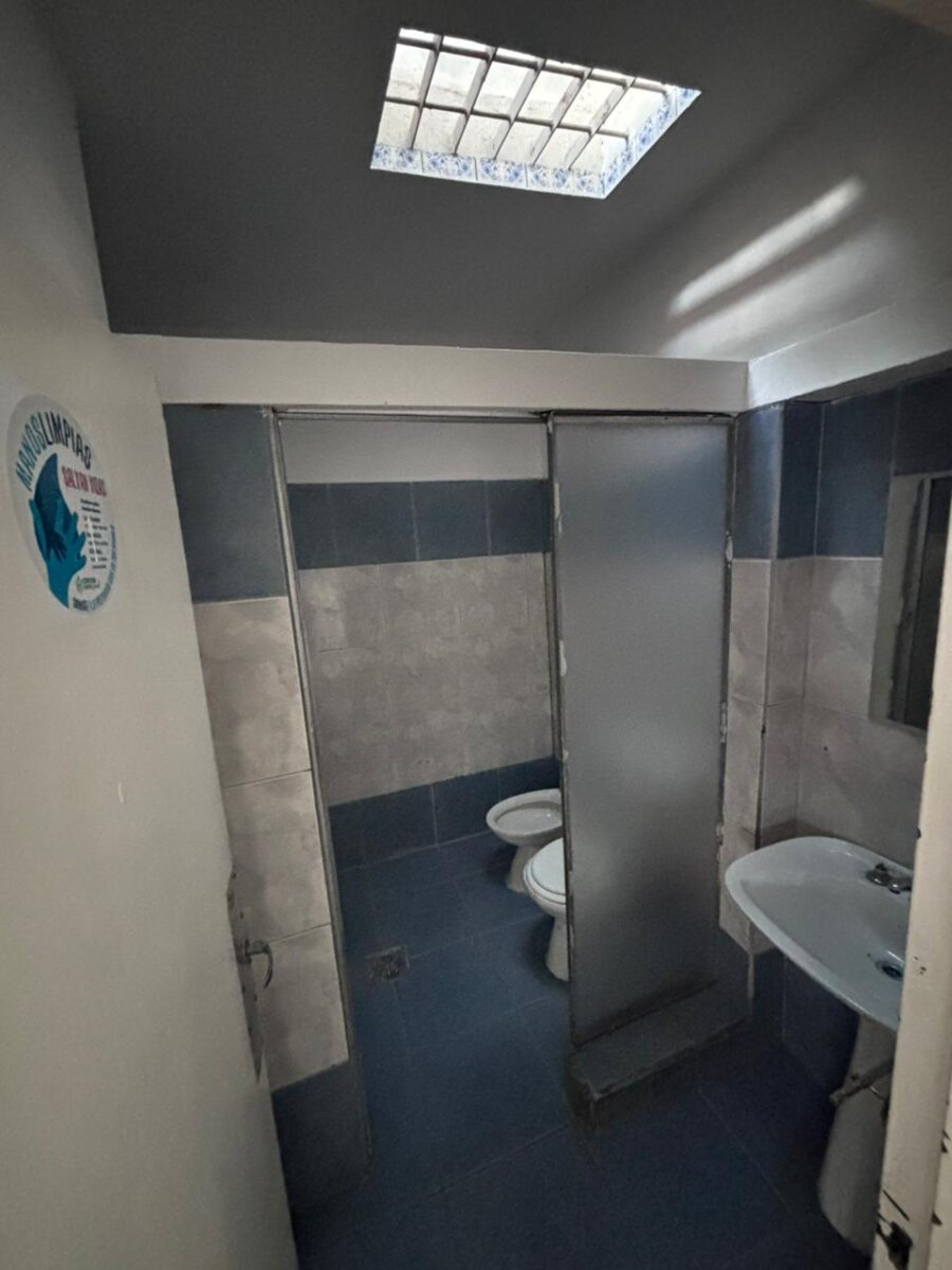  Apto Crédito H. Dos viviendas en el mismo terreno. Ideal inversión o uso multifamilar en Barrio Quebrada de las Rosas - Imagen 7