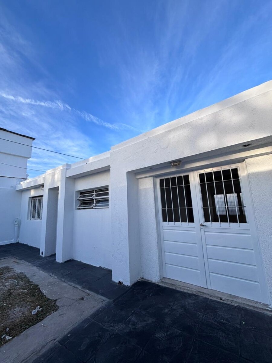  Apto Crédito H. Dos viviendas en el mismo terreno. Ideal inversión o uso multifamilar en Barrio Quebrada de las Rosas - Imagen 9