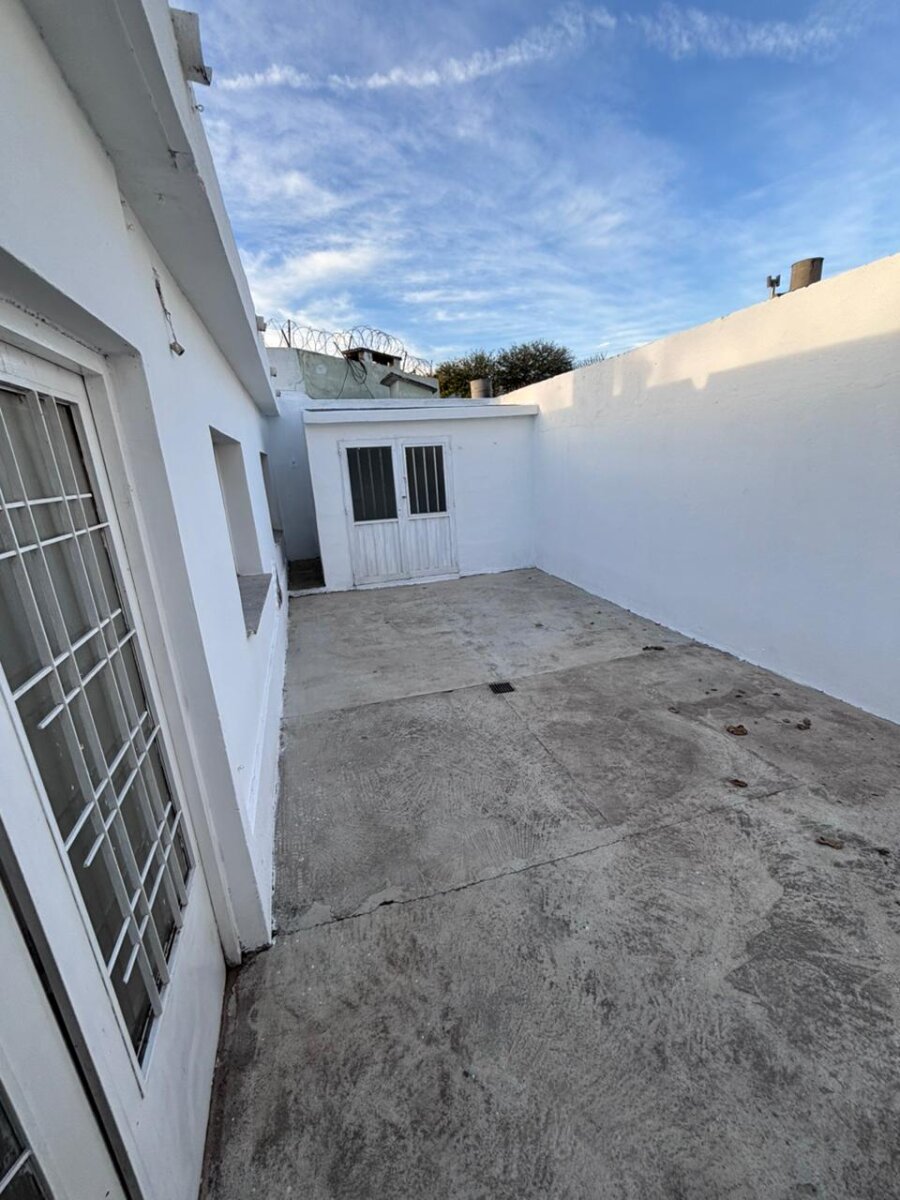  Apto Crédito H. Dos viviendas en el mismo terreno. Ideal inversión o uso multifamilar en Barrio Quebrada de las Rosas - Imagen 11