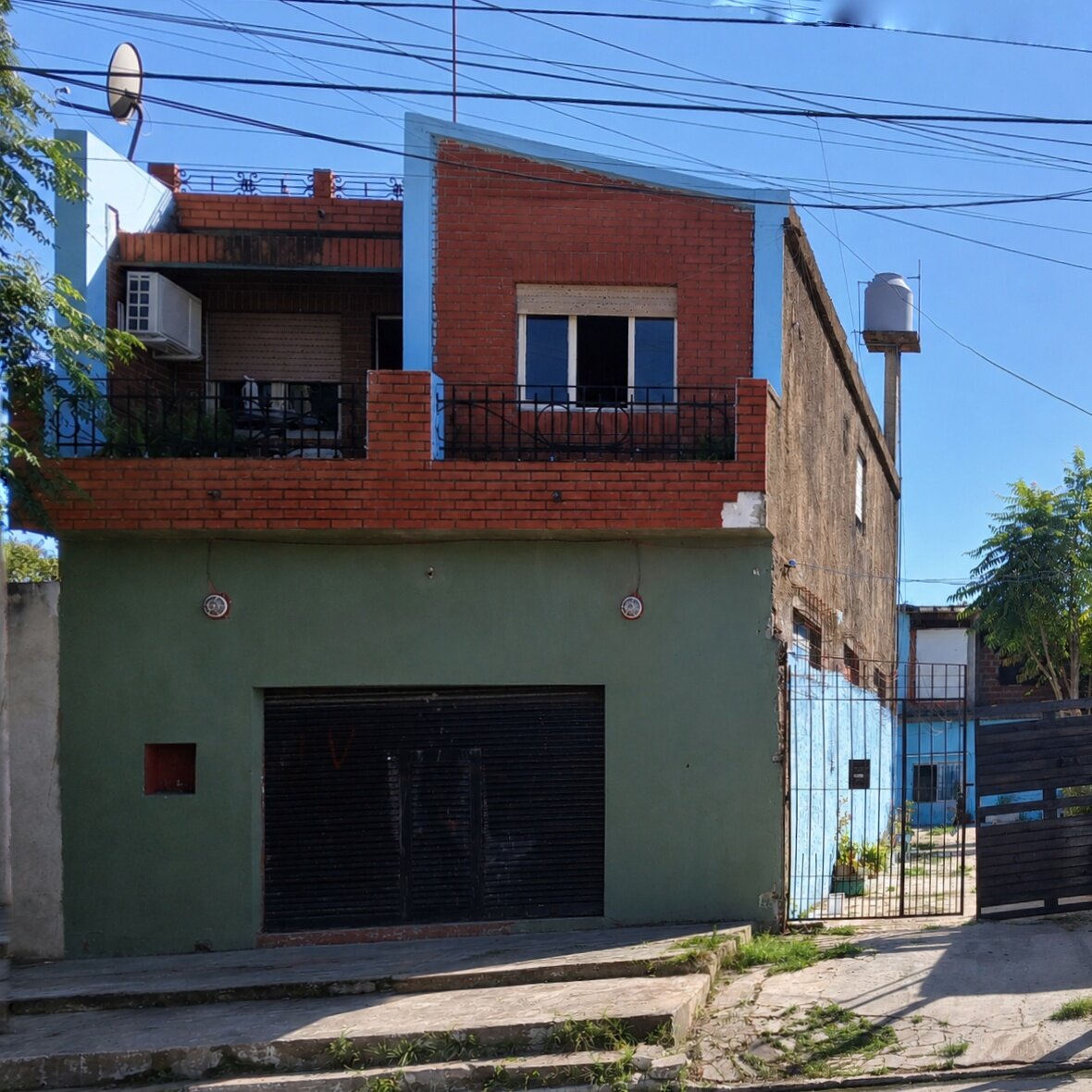VENTA- Local Comercial + 2 Viviendas sobre Lote de 350 m² | González Catán - 1