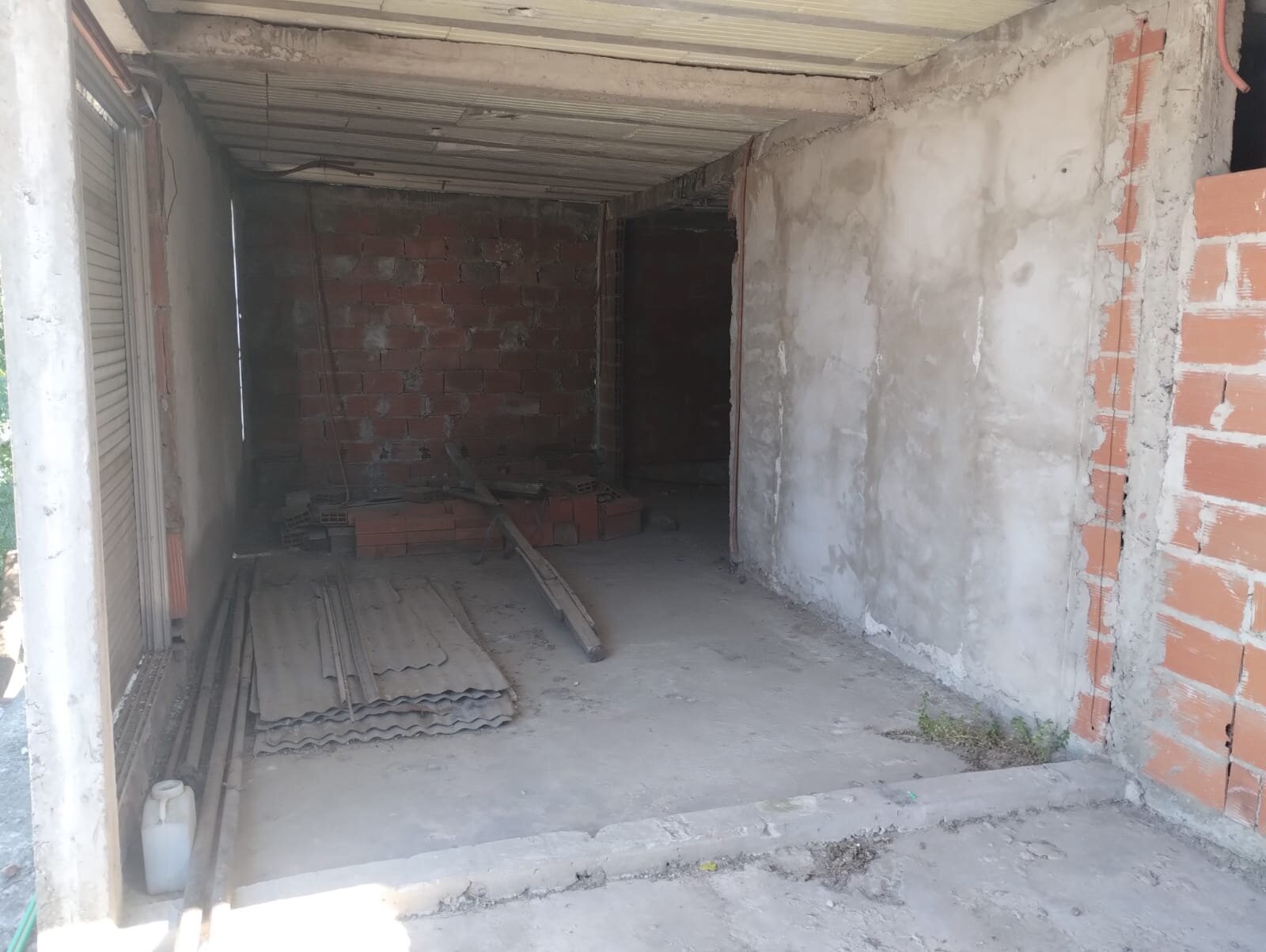 VENTA- Local Comercial + 2 Viviendas sobre Lote de 350 m² | González Catán - 28
