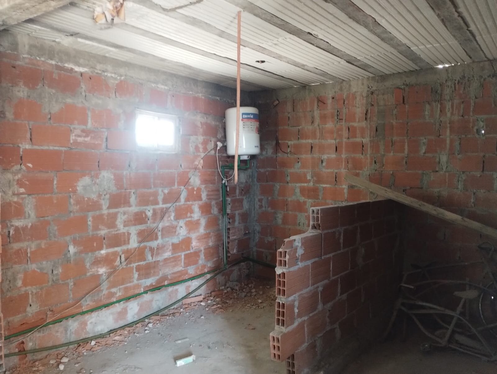VENTA- Local Comercial + 2 Viviendas sobre Lote de 350 m² | González Catán - 27