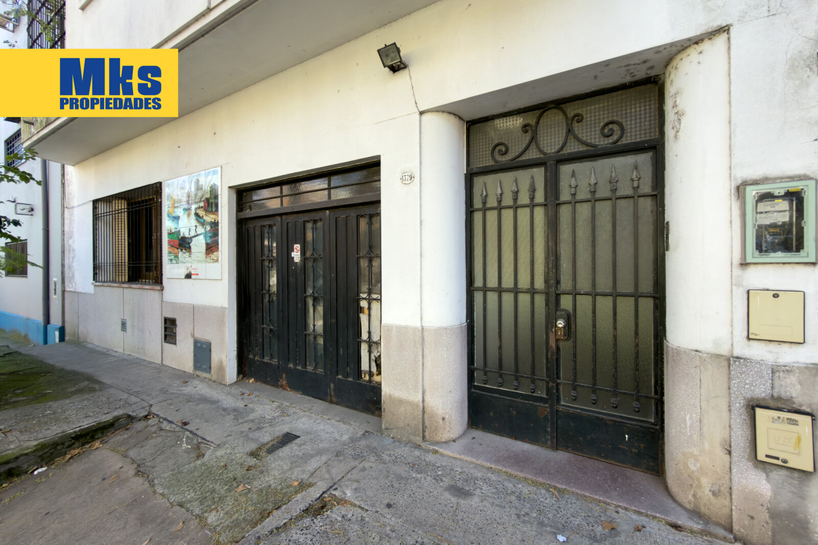 Amplio PH de 4 ambientes con cochera, patio, parrilla y terraza propia con gran potencial sin expensas. - 31