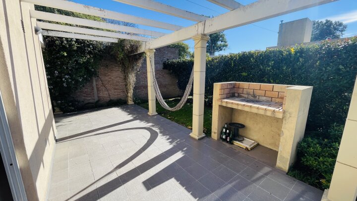 Casas - Funes - Venta