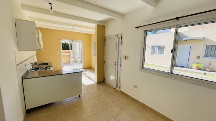 Casas - Funes - Venta