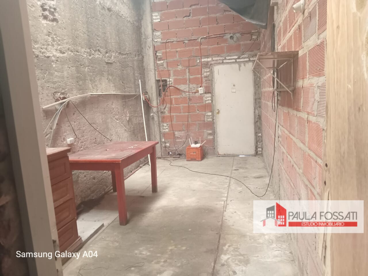 GALPON USO INDUSTRIAL CON ESPACIO PARA OFICINAS - 8