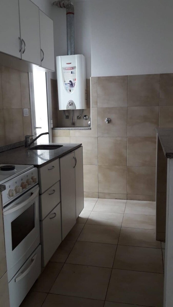 003 Departamento de 2 dormitorios y 2 patios Barrio San Martin - Martin García 712  APTO CRÉDITO - Imagen 3