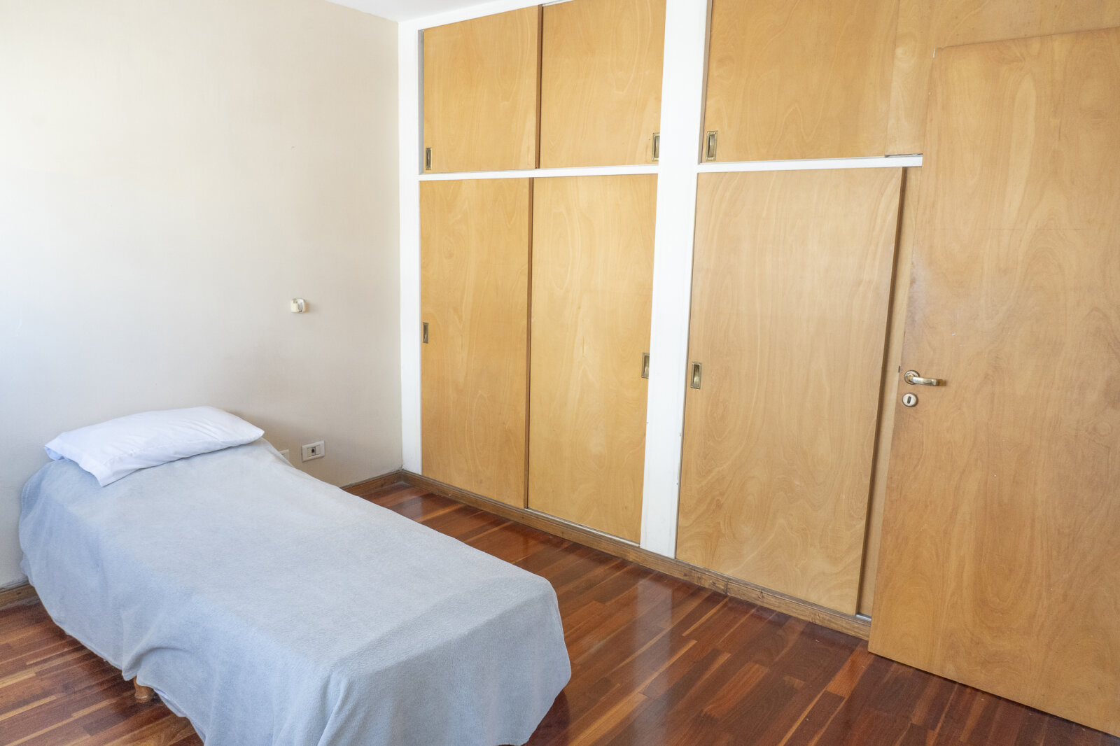 VENTA. Departamento 3 dormitorios. Pileta y Parrillero exclusivo - 12