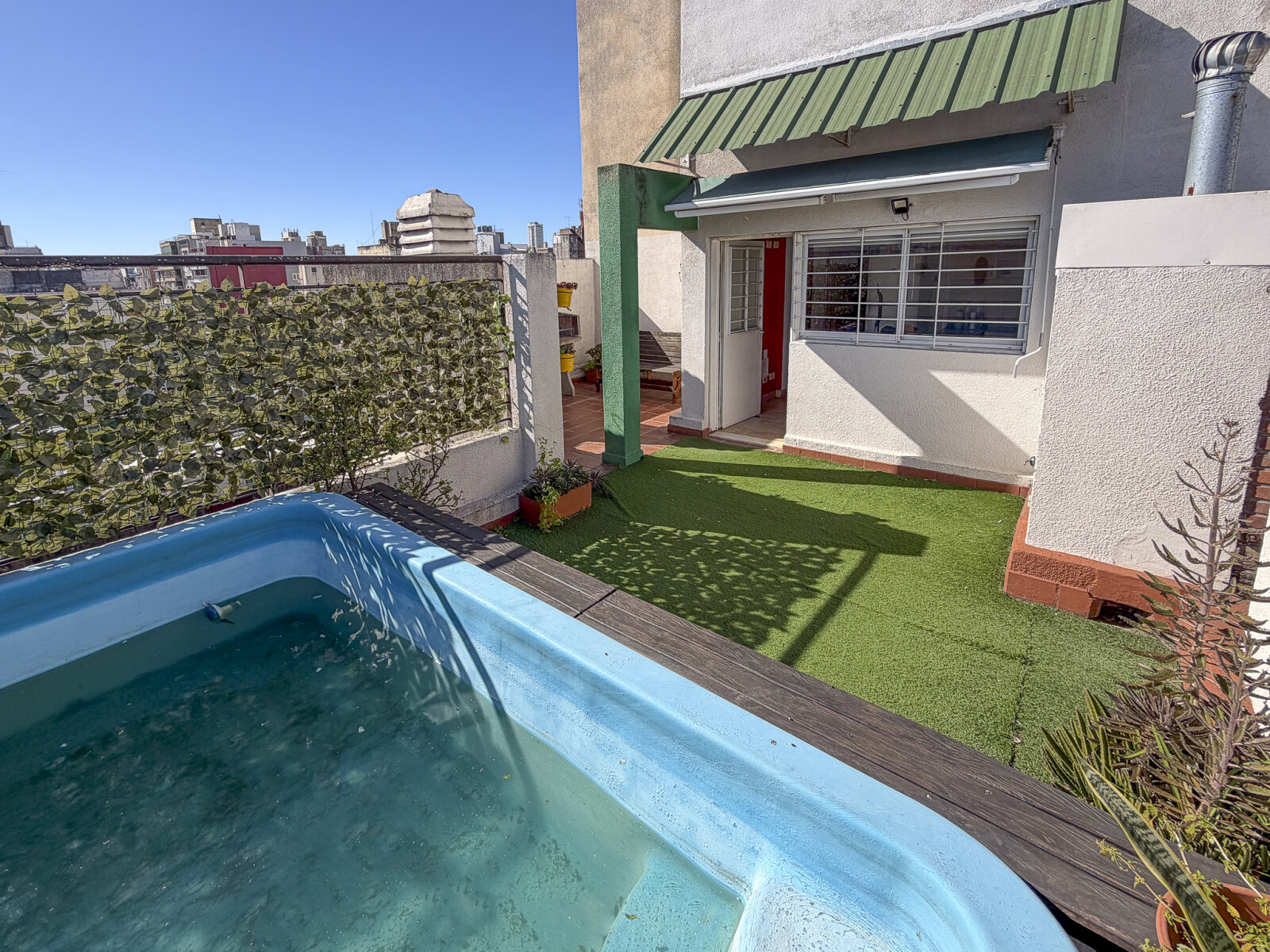 VENTA. Departamento 3 dormitorios. Pileta y Parrillero exclusivo - 18