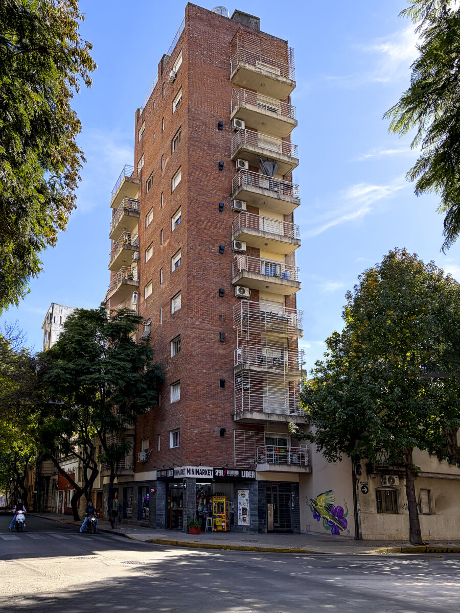 VENTA. Departamento 3 dormitorios. Pileta y Parrillero exclusivo - 4