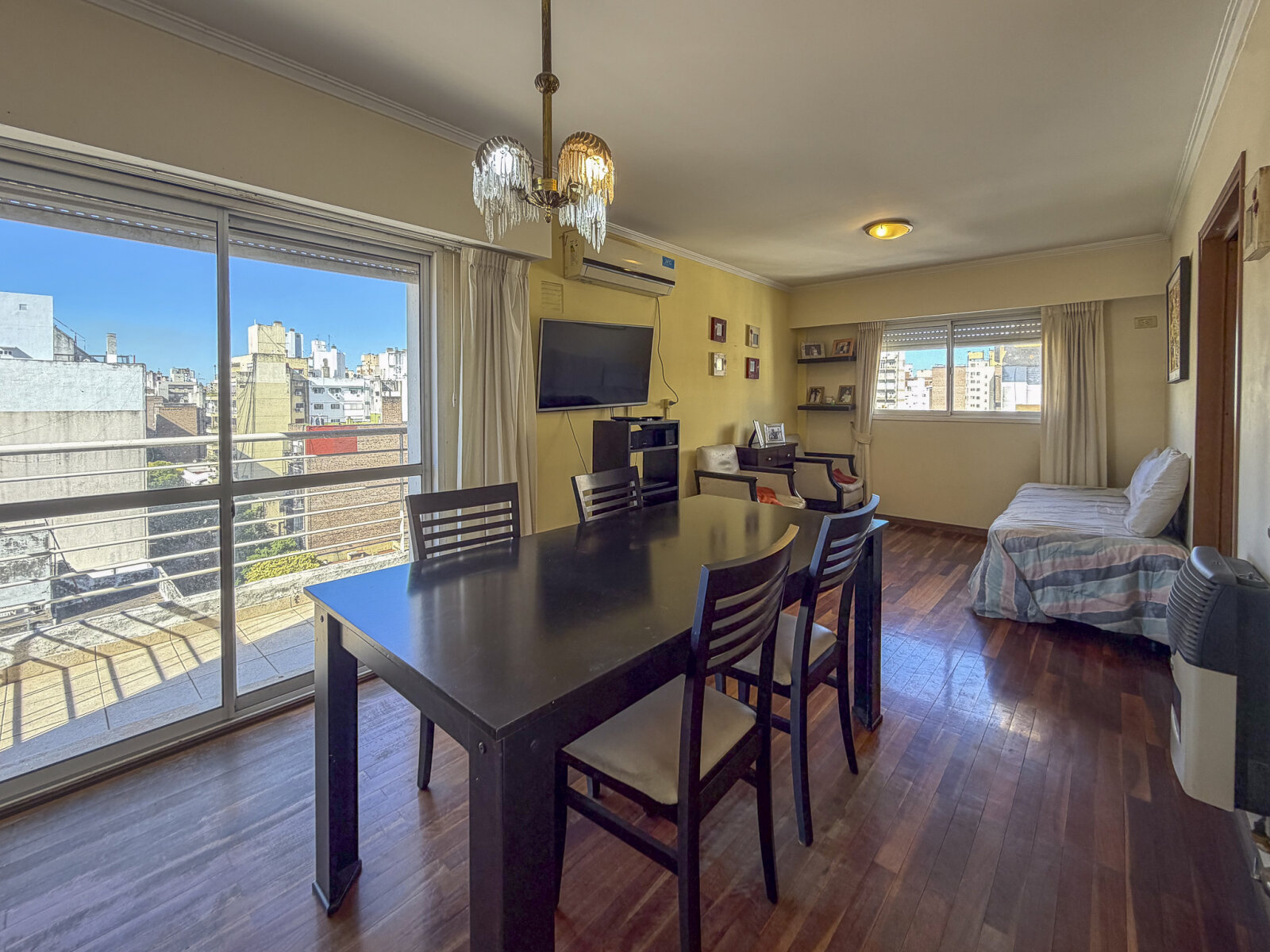 VENTA. Departamento 3 dormitorios. Pileta y Parrillero exclusivo - 25