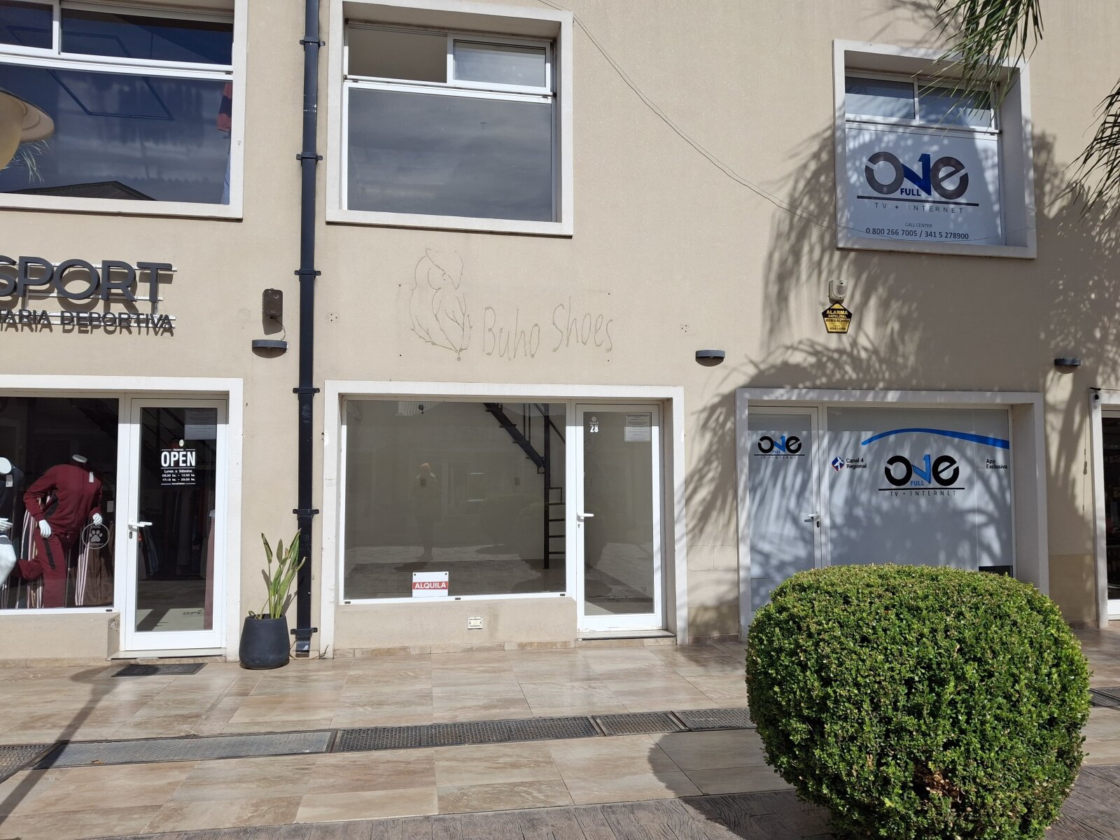 Ibarlucea: Portal de Ki, San Martin y Maipu Locales centricos en venta, Santa Fe, Argentina - 394