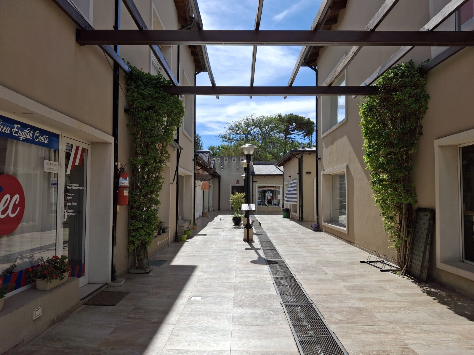 Ibarlucea: Portal de Ki, San Martin y Maipu Locales centricos en venta, Santa Fe, Argentina - 103