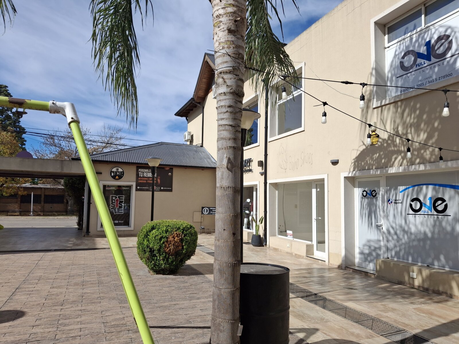 Ibarlucea: Portal de Ki, San Martin y Maipu Locales centricos en venta, Santa Fe, Argentina - 332