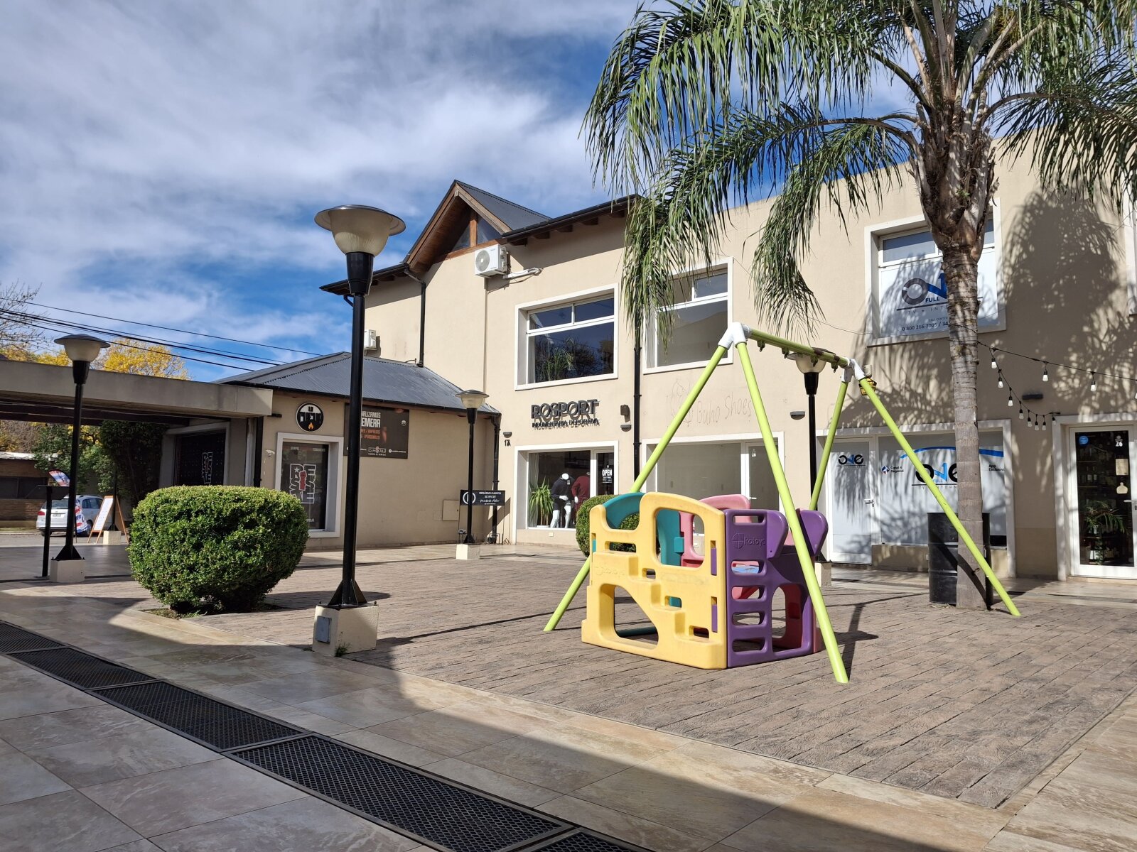 Ibarlucea: Portal de Ki, San Martin y Maipu Locales centricos en venta, Santa Fe, Argentina - 298