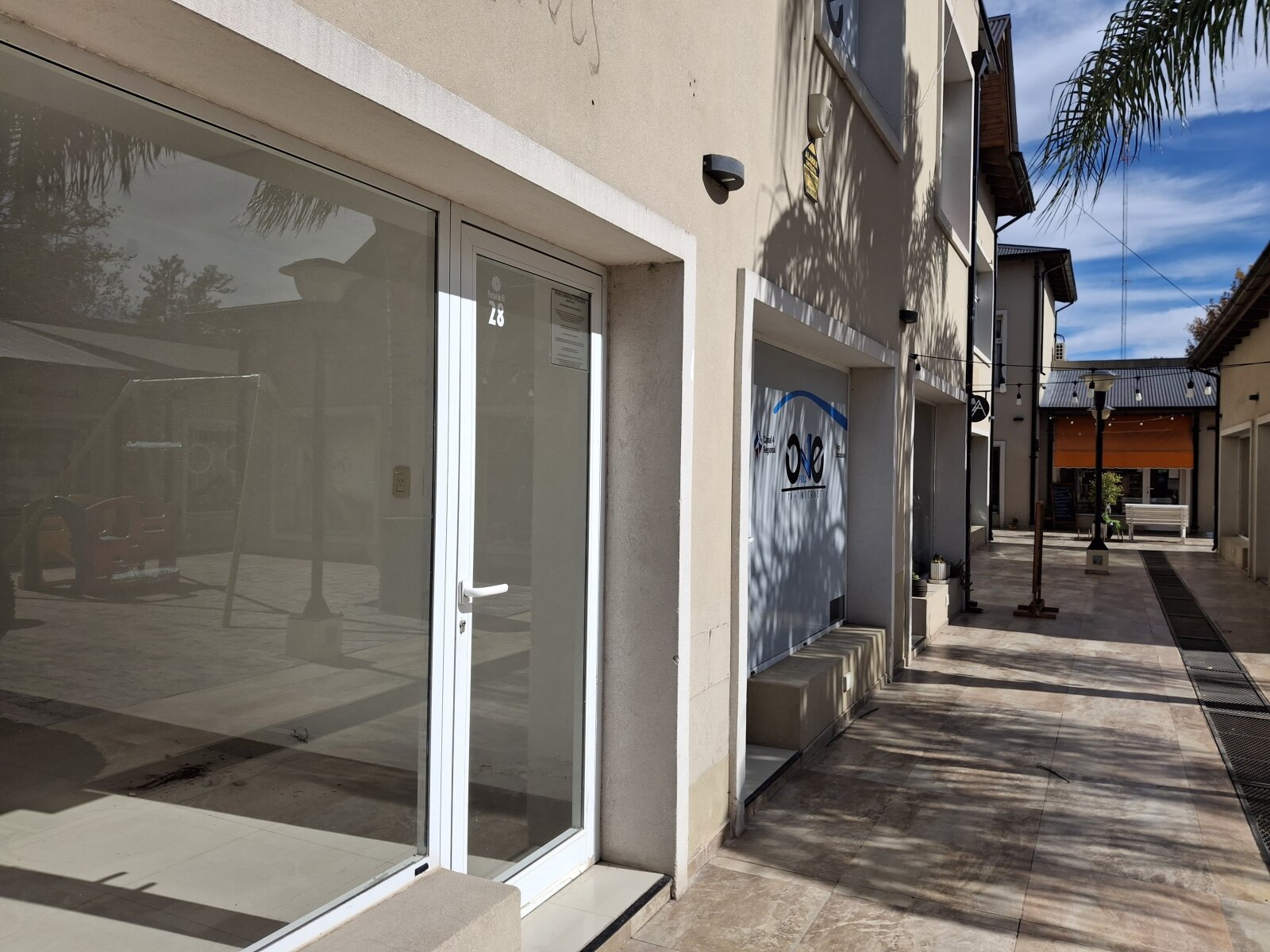 Ibarlucea: Portal de Ki, San Martin y Maipu Locales centricos en venta, Santa Fe, Argentina - 323