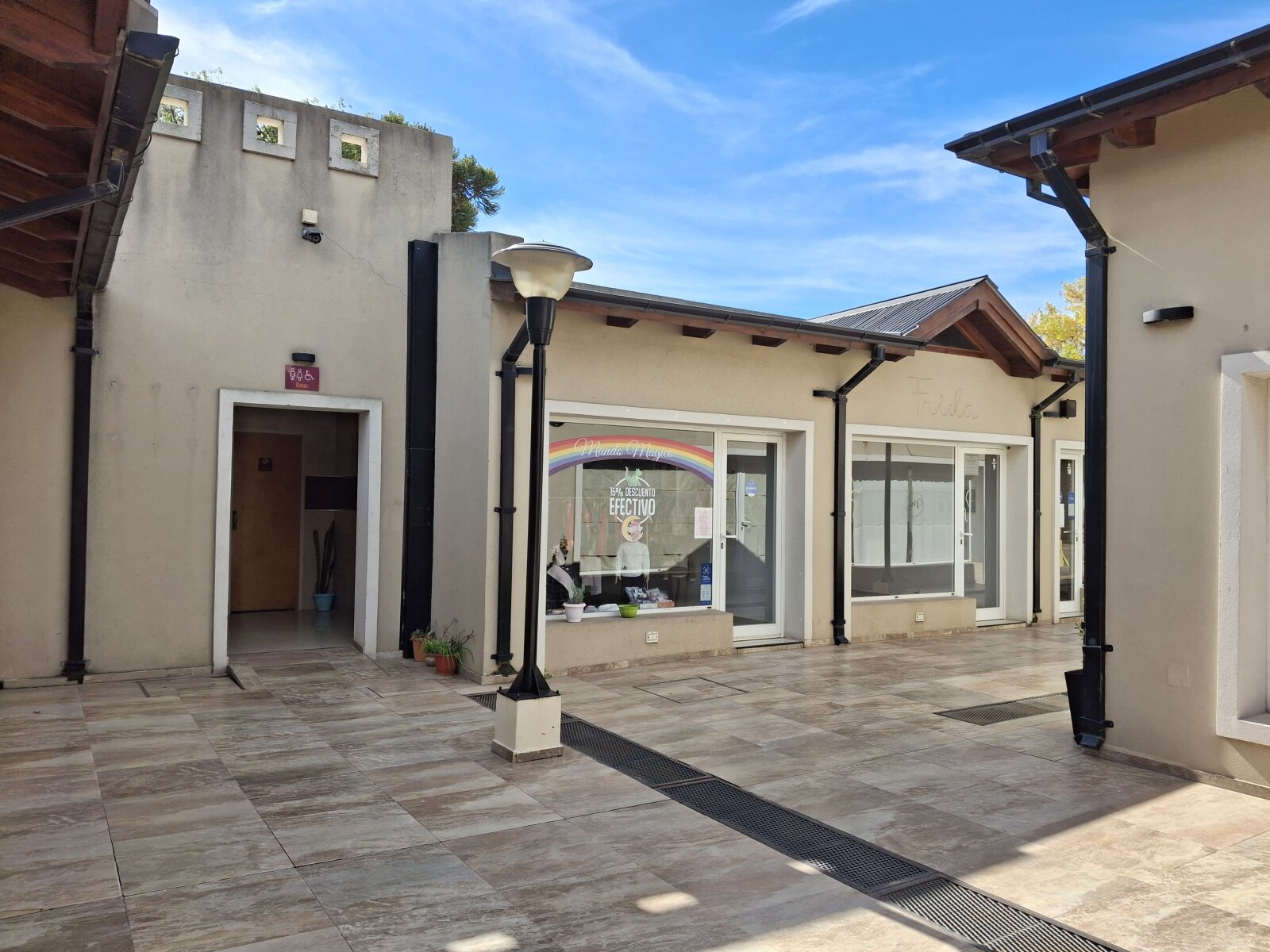 Ibarlucea: Portal de Ki, San Martin y Maipu Locales centricos en venta, Santa Fe, Argentina - 78