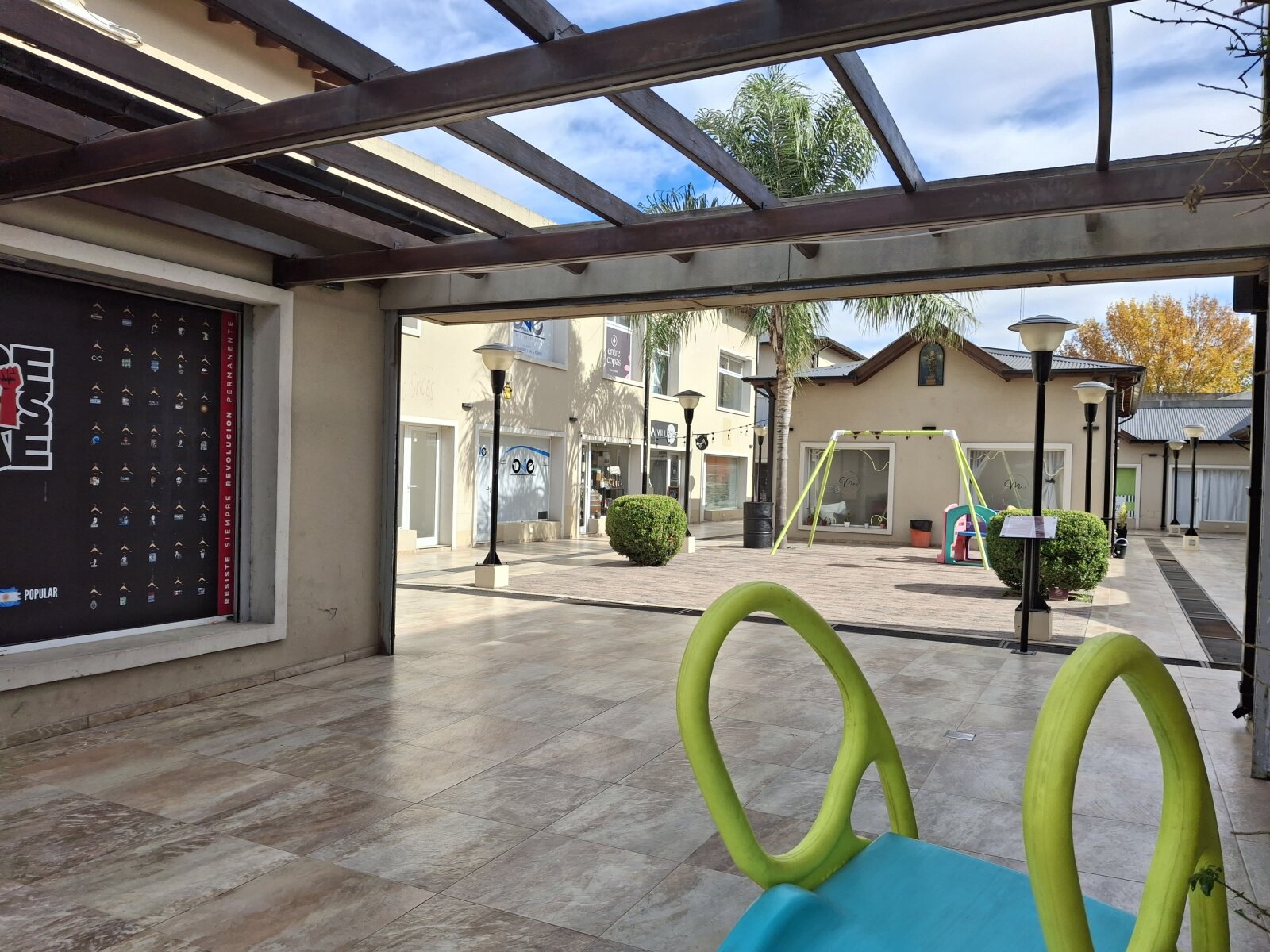 Ibarlucea: Portal de Ki, San Martin y Maipu Locales centricos en venta, Santa Fe, Argentina - 65