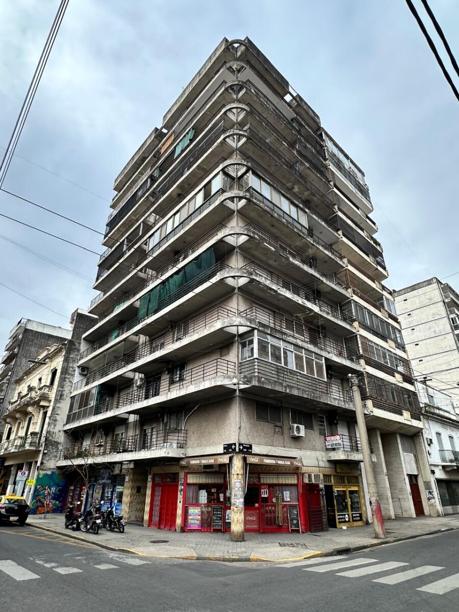 Venta Departamento 1 dormitorio con balcón Centro Mitre 1190 esquina Mendoza - 23
