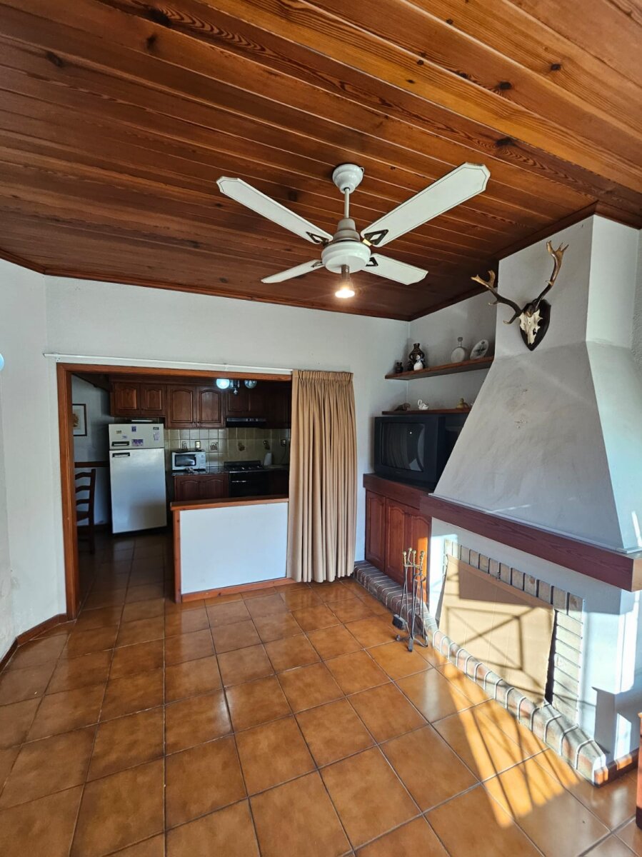 VENTA 5 AMBIENTES EXCELENTE CONSTRUCCIÓN - 5