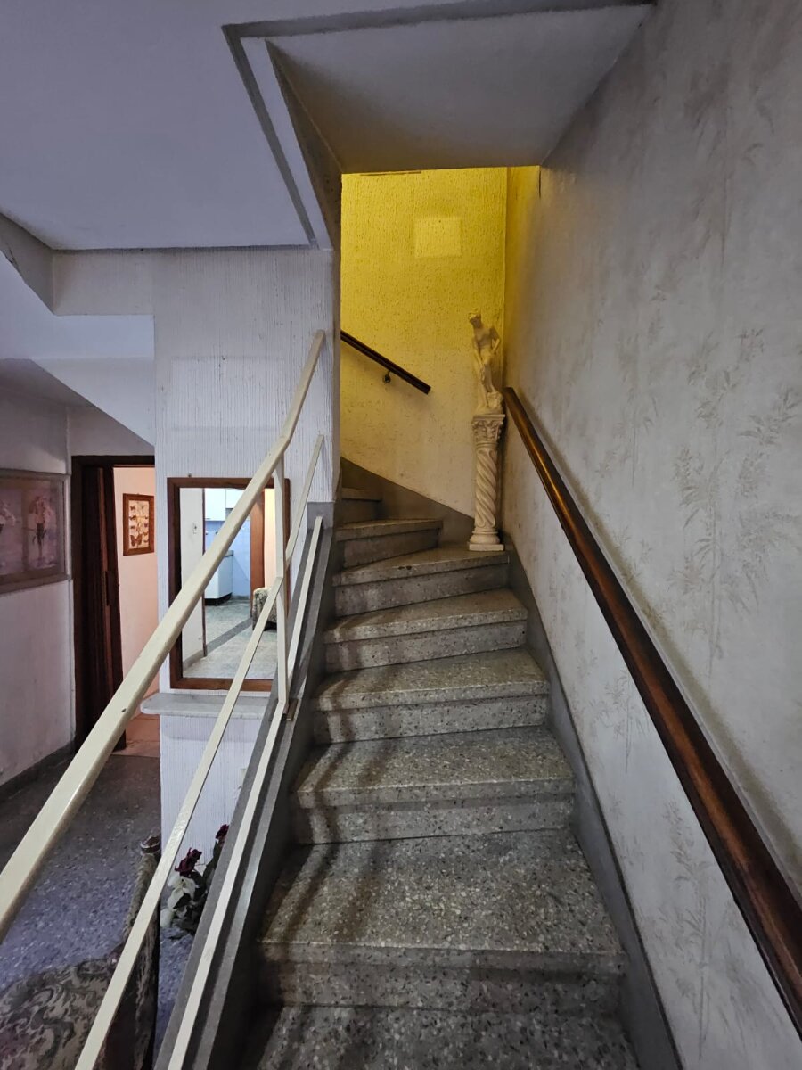VENTA 5 AMBIENTES EXCELENTE CONSTRUCCIÓN - 27