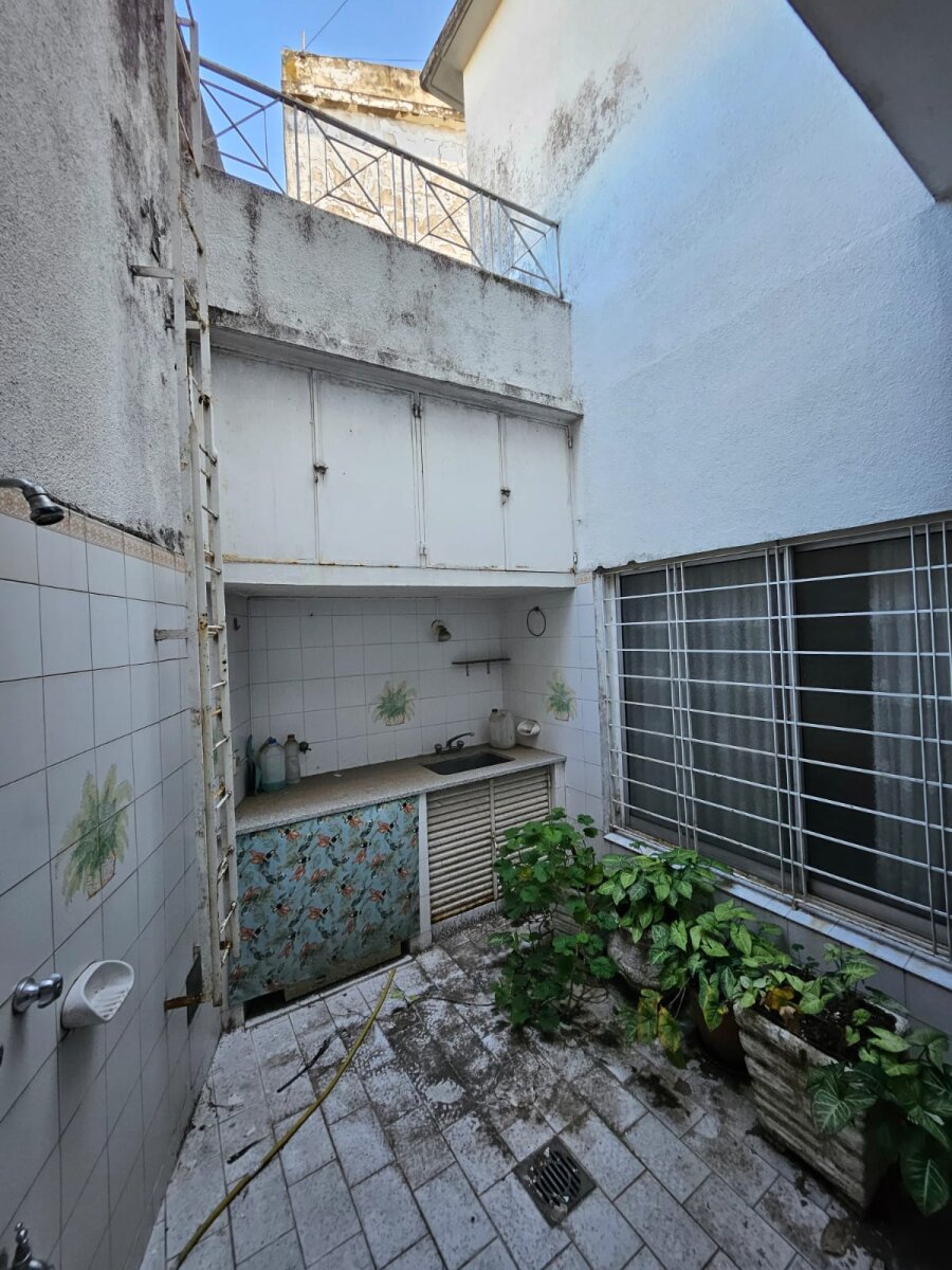 VENTA 5 AMBIENTES EXCELENTE CONSTRUCCIÓN - 25