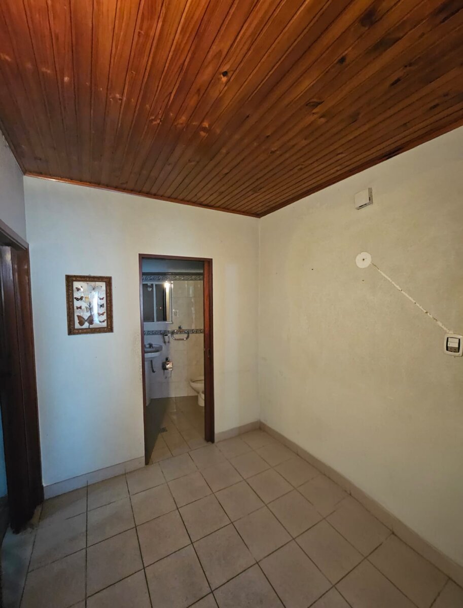 VENTA 5 AMBIENTES EXCELENTE CONSTRUCCIÓN - 17