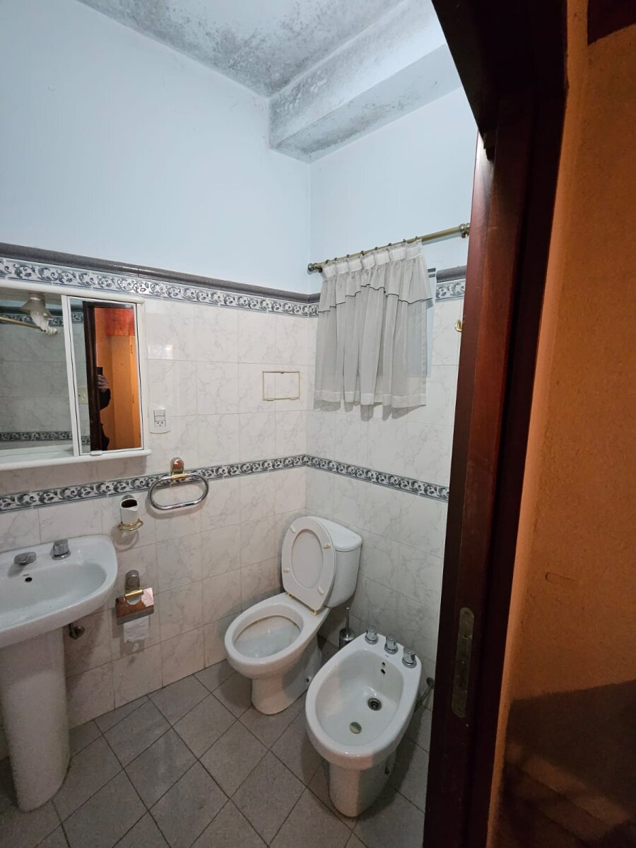 VENTA 5 AMBIENTES EXCELENTE CONSTRUCCIÓN - 19