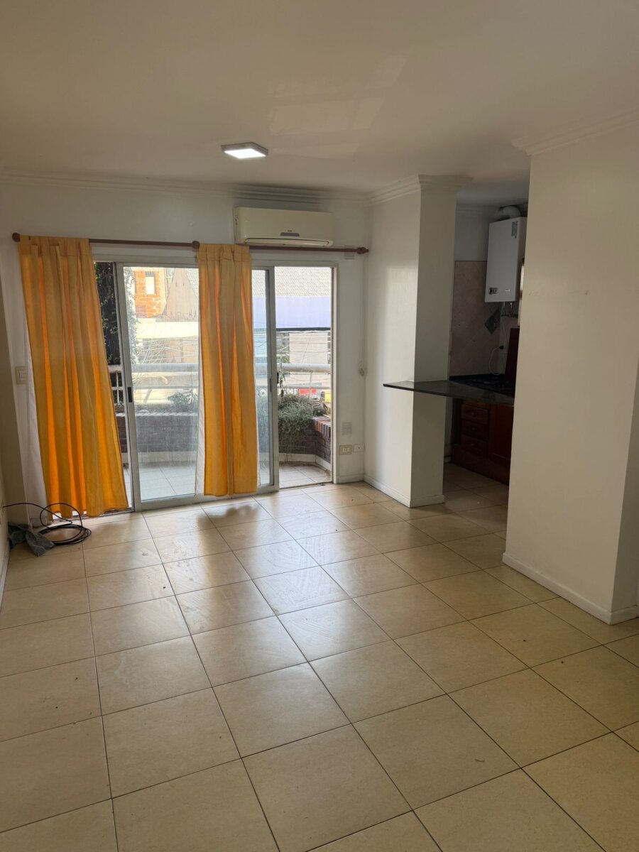 $990.000 Depto. 3 amb. en Edif. Barcelona 3 - 1