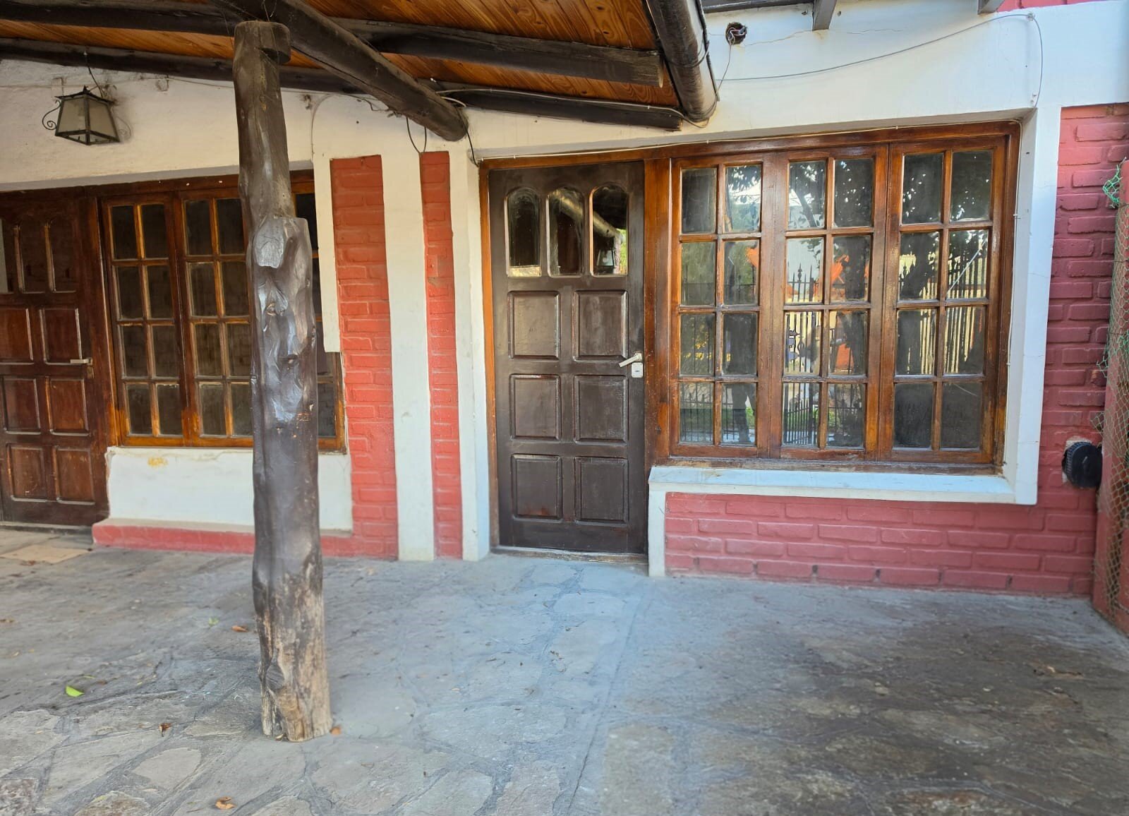 ALQUILER DE DUPLEX DE 4 DORMITORIOS EN EL CENTRO DE ESQUEL, CHUBUT - 1