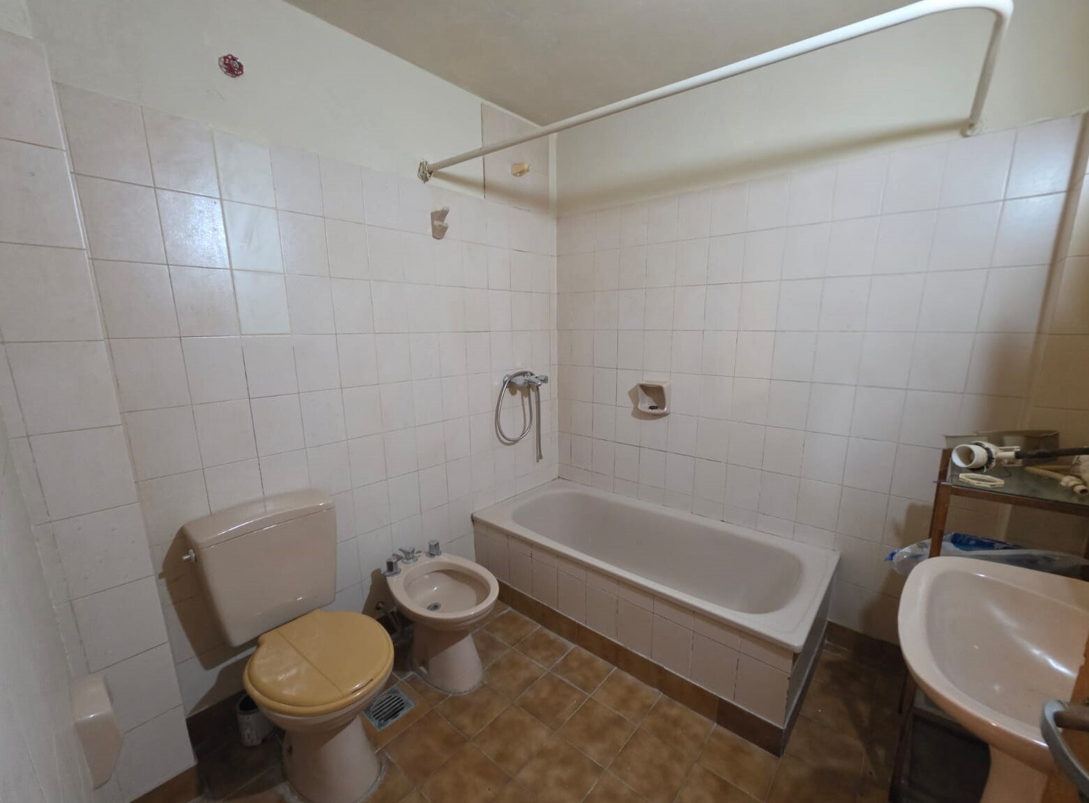 ALQUILER DE DUPLEX DE 4 DORMITORIOS EN EL CENTRO DE ESQUEL, CHUBUT - 23