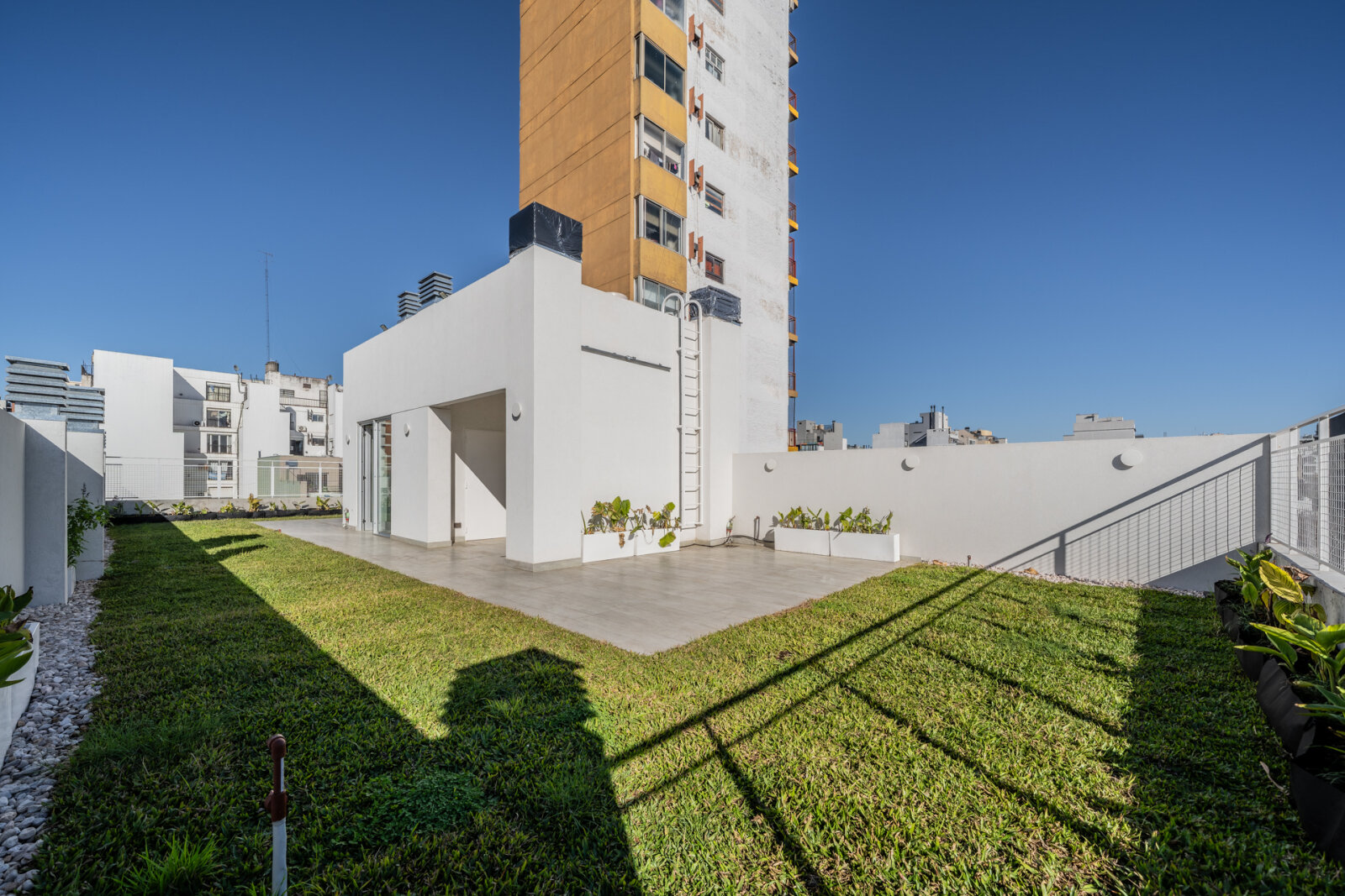 Departamento 90 m2 en edificio boutique sustentable con balcón terraza - 2