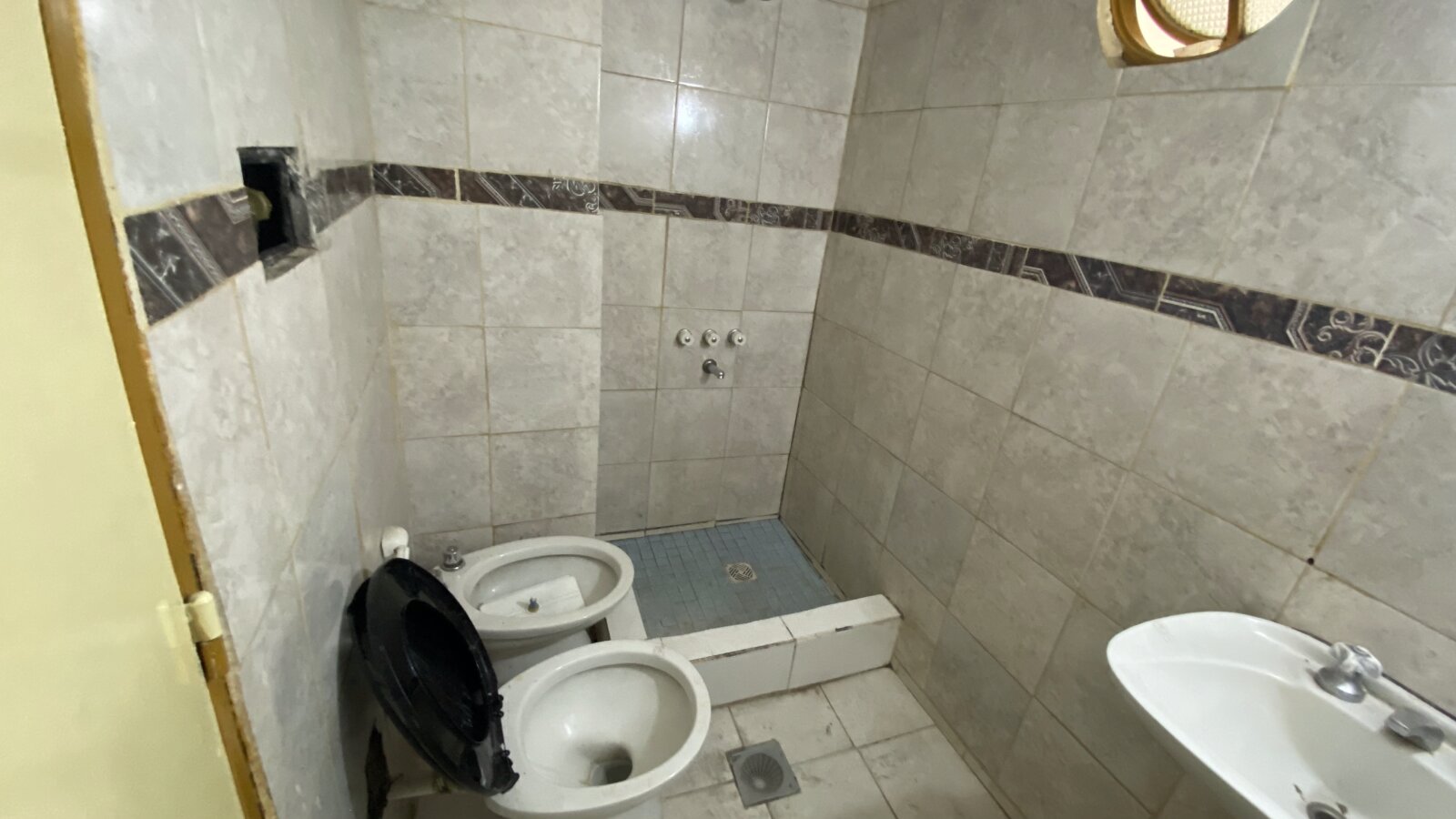DEPARTAMENTO 2 AMBIENTES CON HABITACIÓN EN SUITE EN CASTELAR - 9