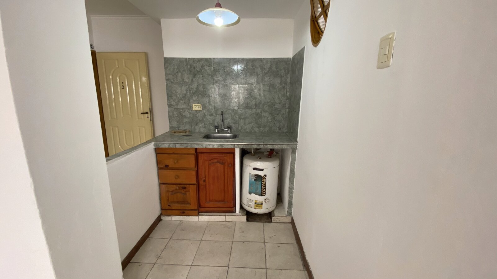 DEPARTAMENTO 2 AMBIENTES CON HABITACIÓN EN SUITE EN CASTELAR - 3