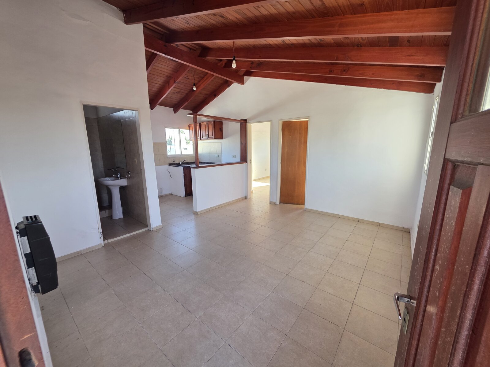 FILADELFIA I CLEVELEAND I SANTA ISABEL 1 - 28