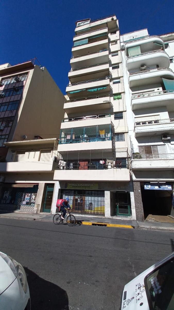 Congreso 3 ambientes al frente, con balcon corrido y patio!!!!! MAS - 2