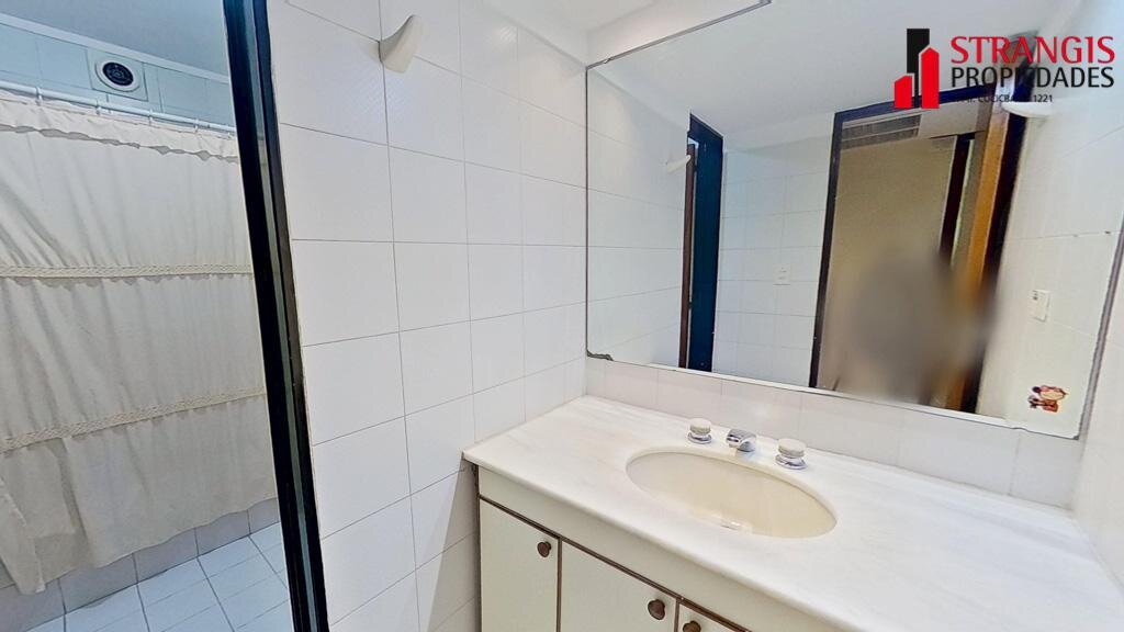 VENTA Departamento de 4 ambientes con dependencia de servicio - MAS - 69