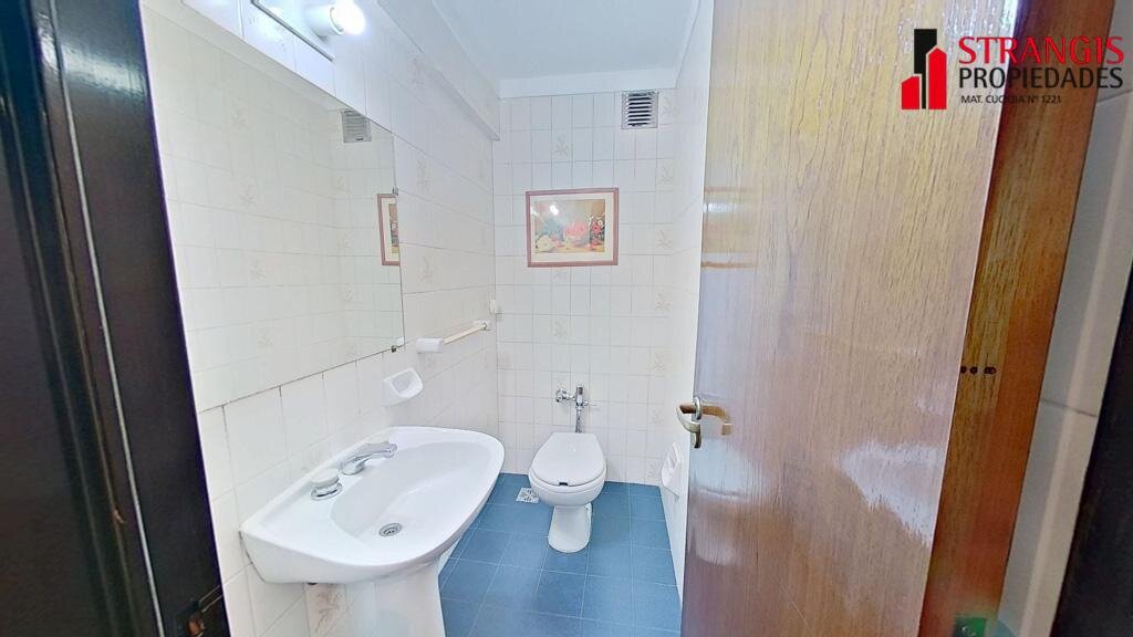 VENTA Departamento de 4 ambientes con dependencia de servicio - MAS - 53