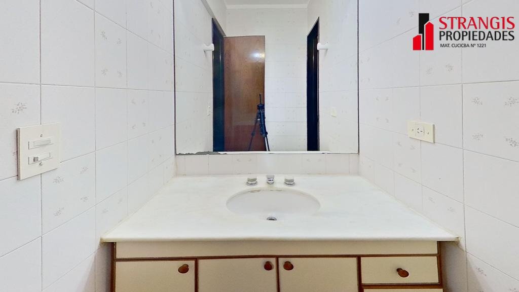 VENTA Departamento de 4 ambientes con dependencia de servicio - MAS - 95