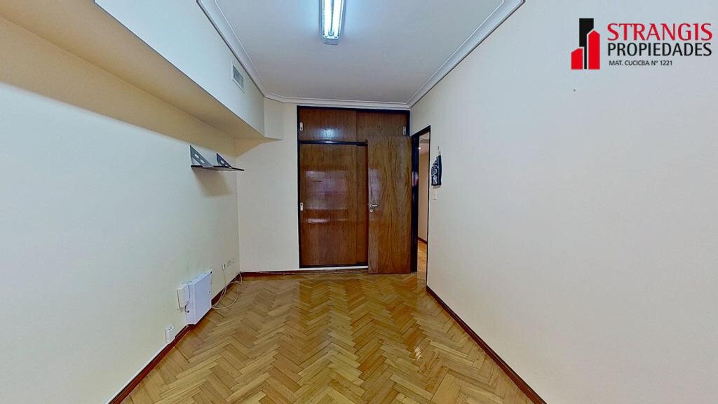 VENTA Departamento de 4 ambientes con dependencia de servicio - MAS - 66