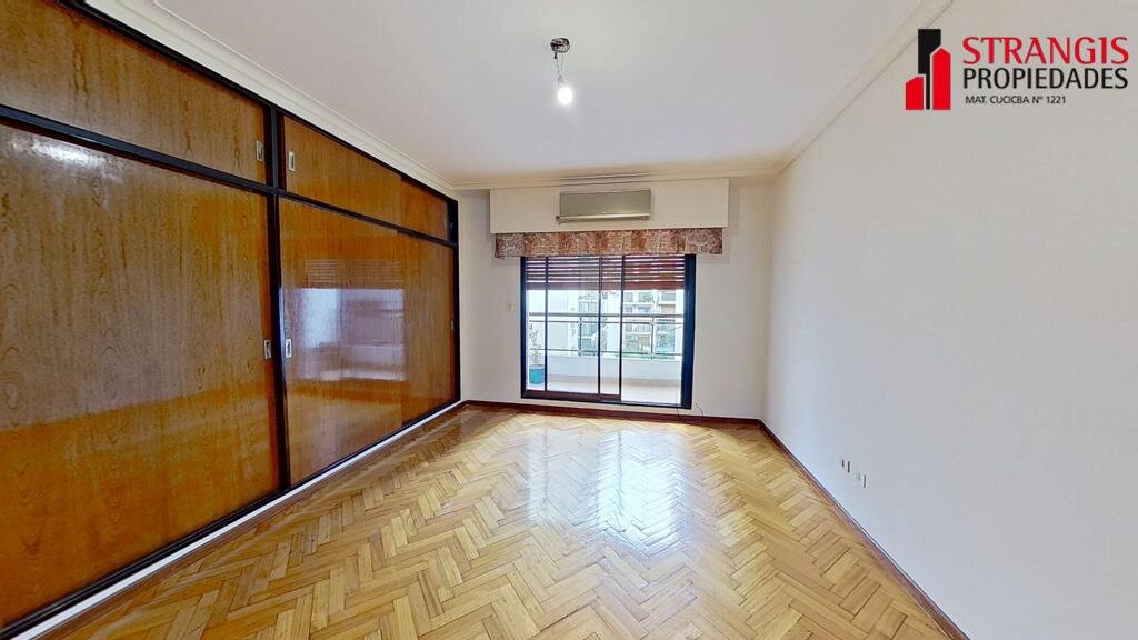 VENTA Departamento de 4 ambientes con dependencia de servicio - MAS - 35