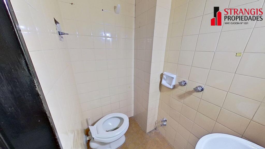 VENTA Departamento de 4 ambientes con dependencia de servicio - MAS - 70