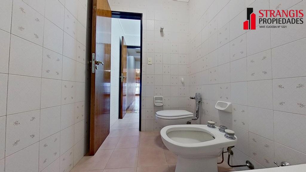 VENTA Departamento de 4 ambientes con dependencia de servicio - MAS - 45