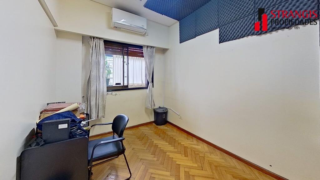 VENTA Departamento de 4 ambientes con dependencia de servicio - MAS - 93