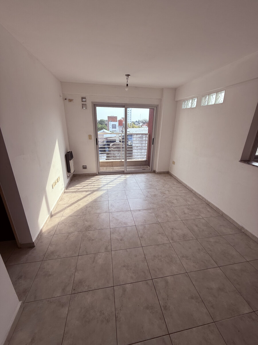 Departamento de Dos Ambientes en Alquiler en Moron - 7