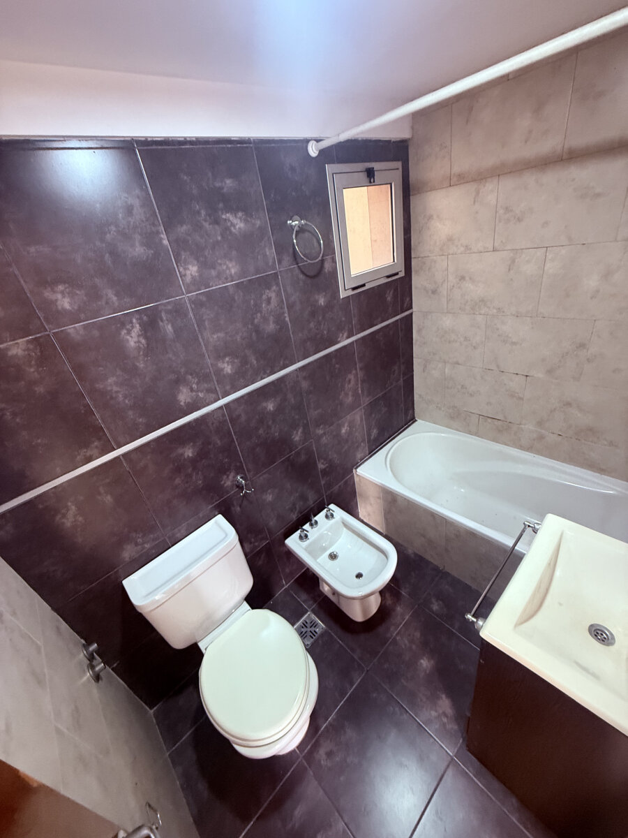 Departamento de Dos Ambientes en Alquiler en Moron - 10