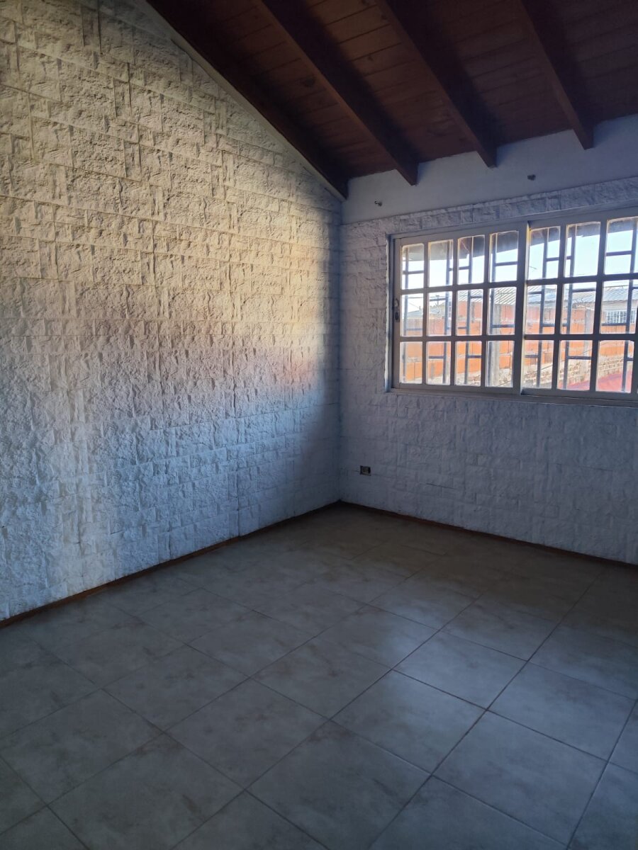 VENTA CASA 5 AMBIENTES CON COCHERA EN ITUZAINGÓ NORTE - 9