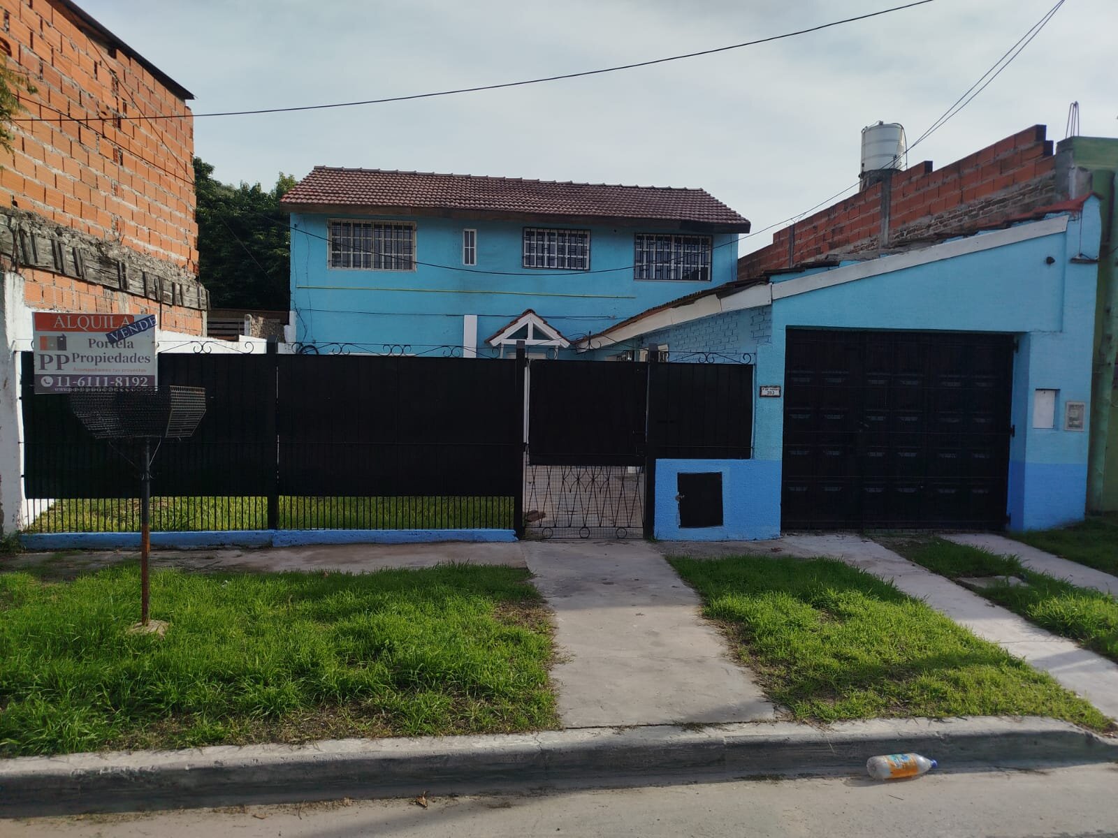 VENTA CASA 5 AMBIENTES CON COCHERA EN ITUZAINGÓ NORTE - 2