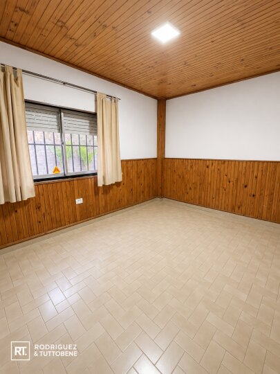 Casas - Funes -  Alquiler